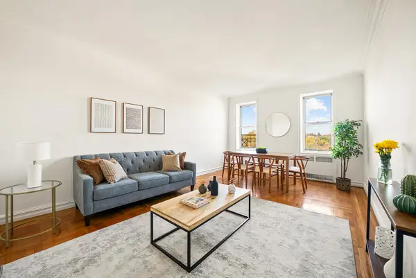 176 Seeley Street #F2, Brooklyn, NY 11218