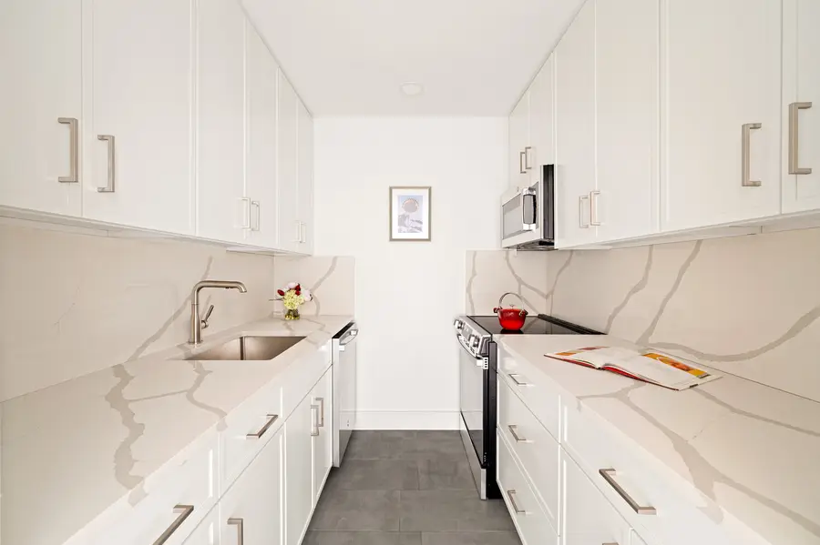 141 Barrow Street #3A, New York, NY 10014 - #3