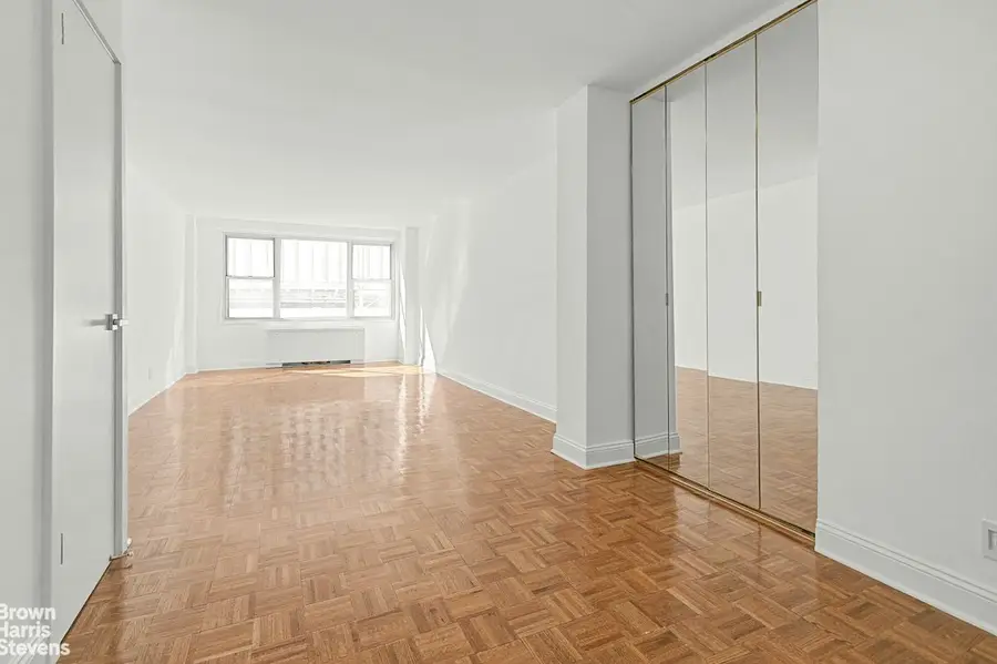 520 E 72nd Street #6J, New York, NY 10021 - #2