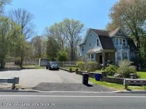 6716 Amboy Road, Staten Island, NY 10309 - Image #2