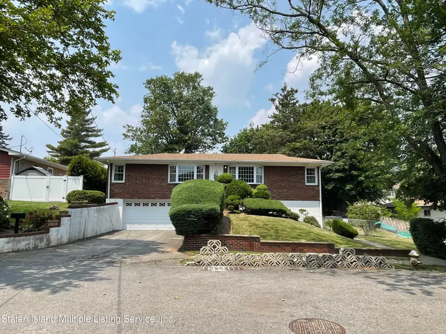 69 Fayette Avenue, Staten Island, NY 10305 - Image #2