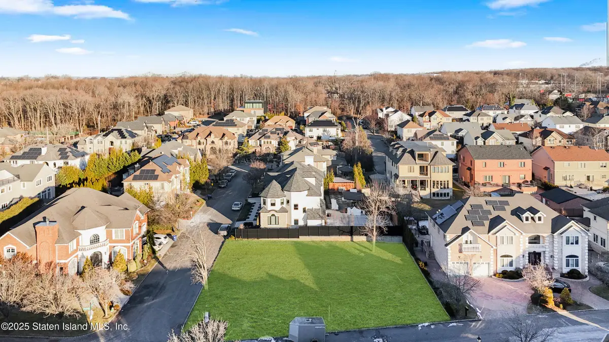 43 Ottavio Promenade, Staten Island, NY 10307 - Image #1