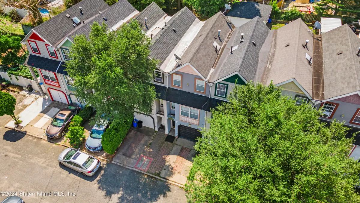 123 Mariners Lane, Staten Island, NY 10303 - Image #1