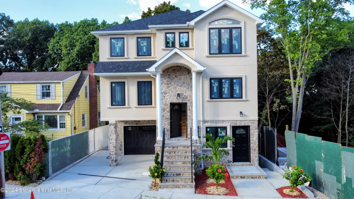 279 Stanley Avenue, Staten Island, NY 10301 - Image #1
