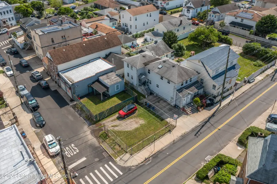 44 Olympia Boulevard, Staten Island, NY 10305 - Image #2