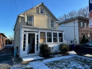 2136 Richmond Road, Staten Island, NY 10306