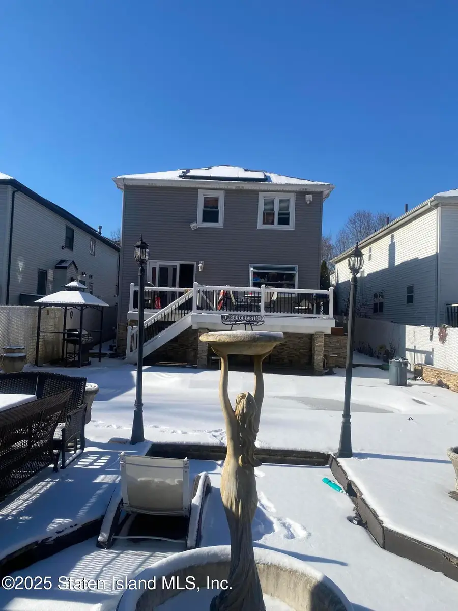 19 Woodrose Lane, Staten Island, NY 10309 - Image #2