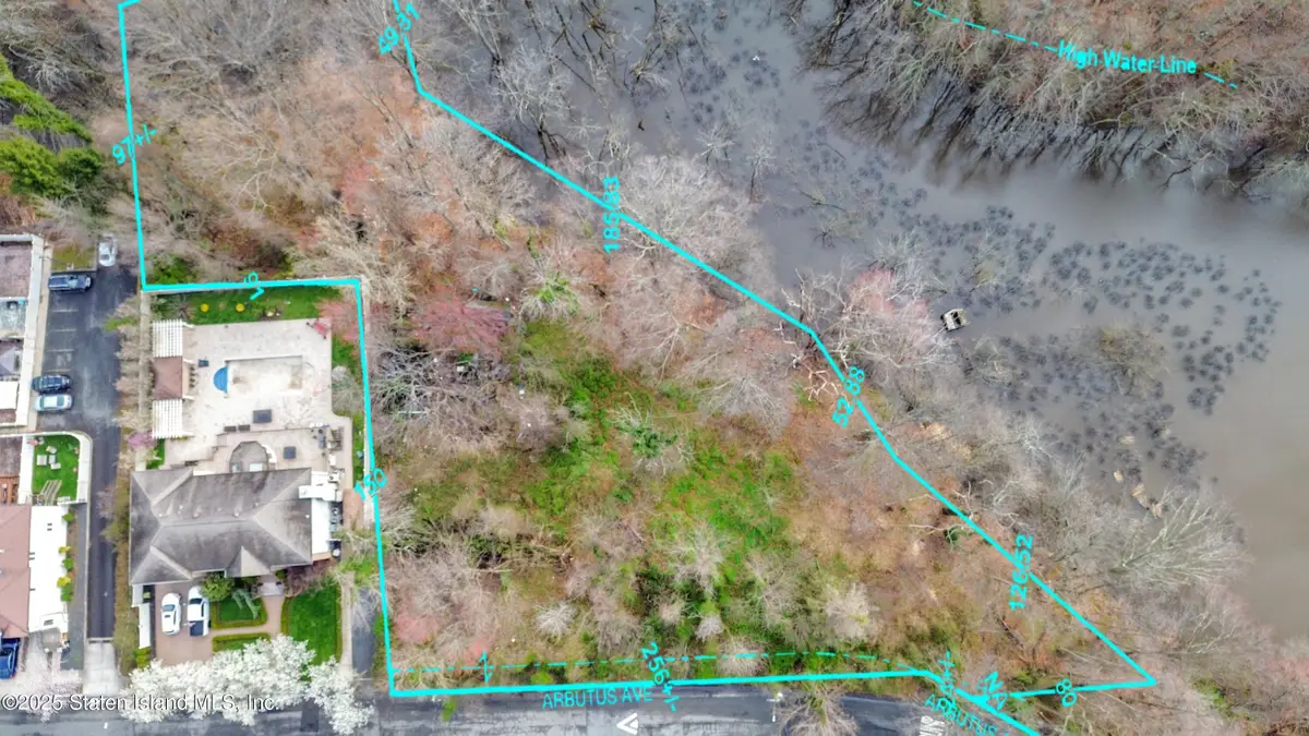 381 Arbutus Avenue, Staten Island, NY 10312 - Image #1