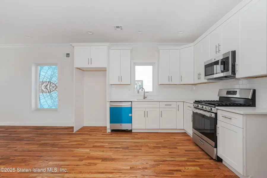 292 Eltingville Boulevard, Staten Island, NY 10312 - Image #2