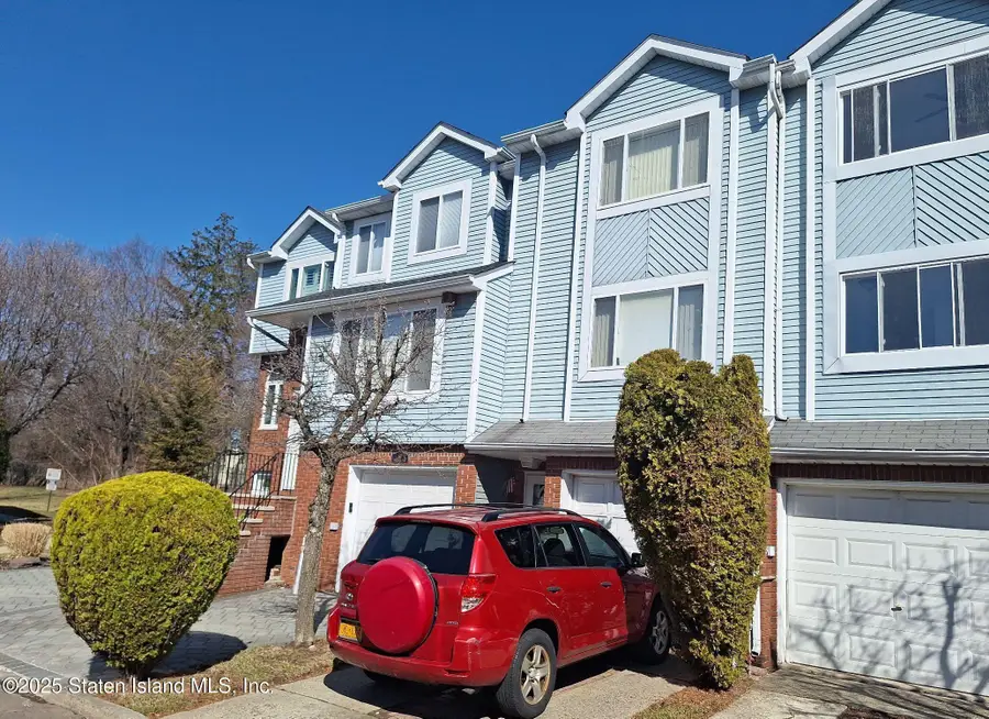59 Pembrook Loop, Staten Island, NY 10309 - Image #2