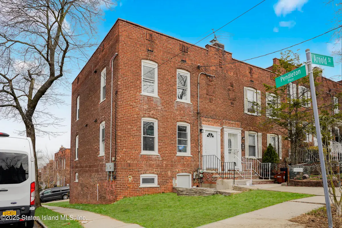 93 Arnold Street, Staten Island, NY 10301 - Image #1