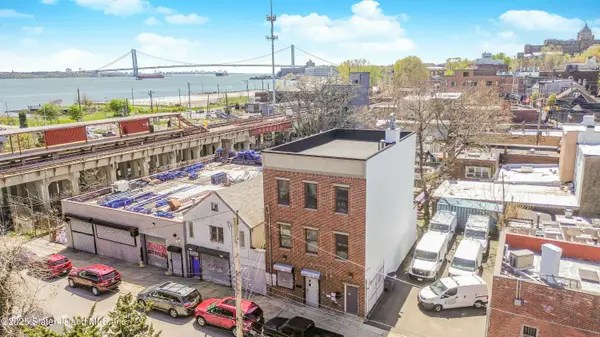 Address Withheld By Seller, Staten Island, NY 10304