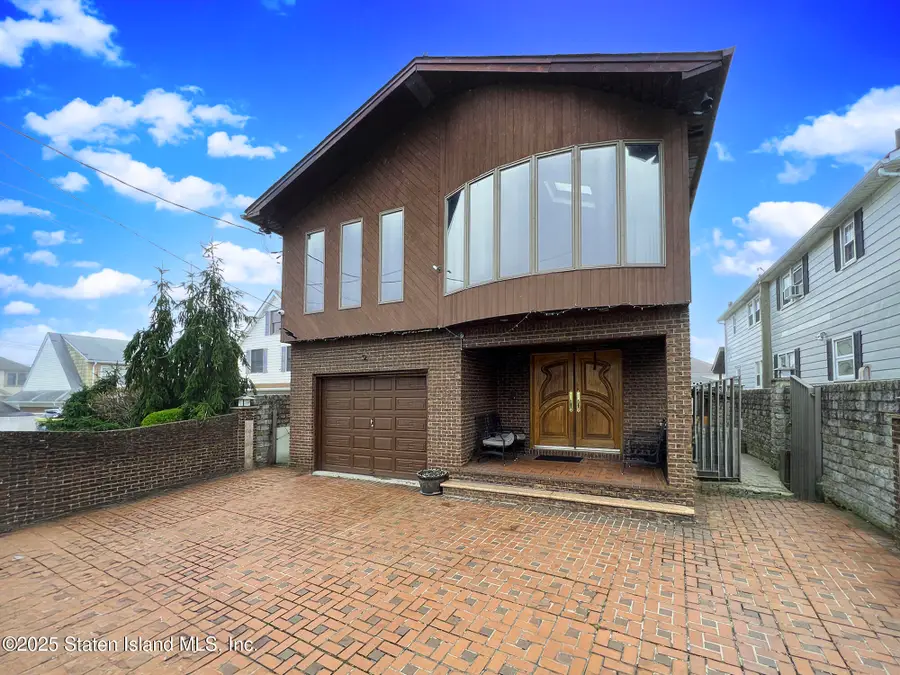 504 Mcclean Avenue, Staten Island, NY 10305 - Image #2