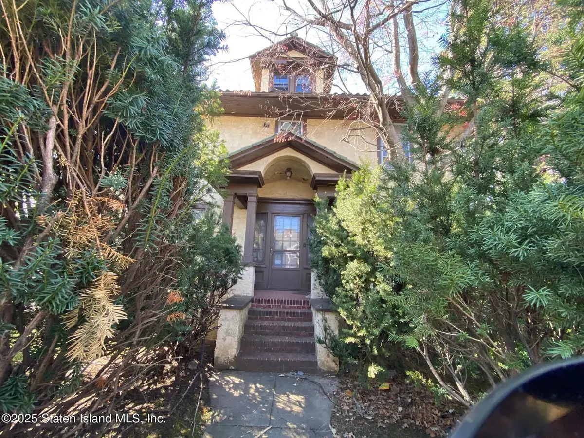 30 Decker Avenue, Staten Island, NY 10302 - Image #1