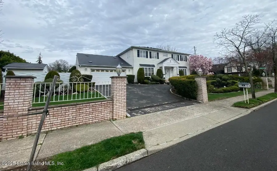 61 Queensdale Street, Staten Island, NY 10309 - Image #3