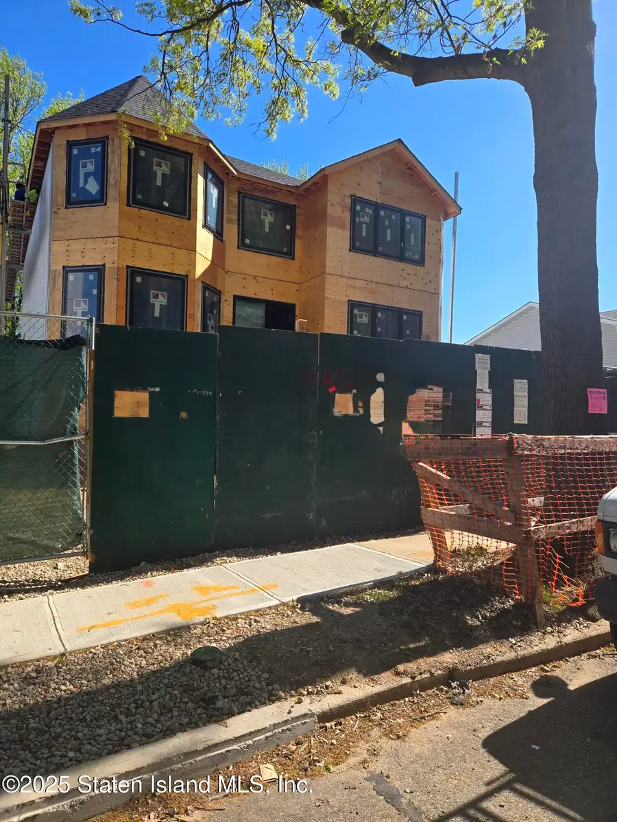 452 Rensselaer Avenue, Staten Island, NY 10312 - Image #2