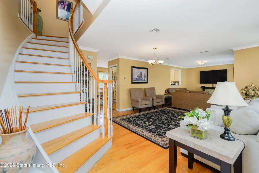 17 Orbit Lane, Staten Island, NY 10314 - Image #3