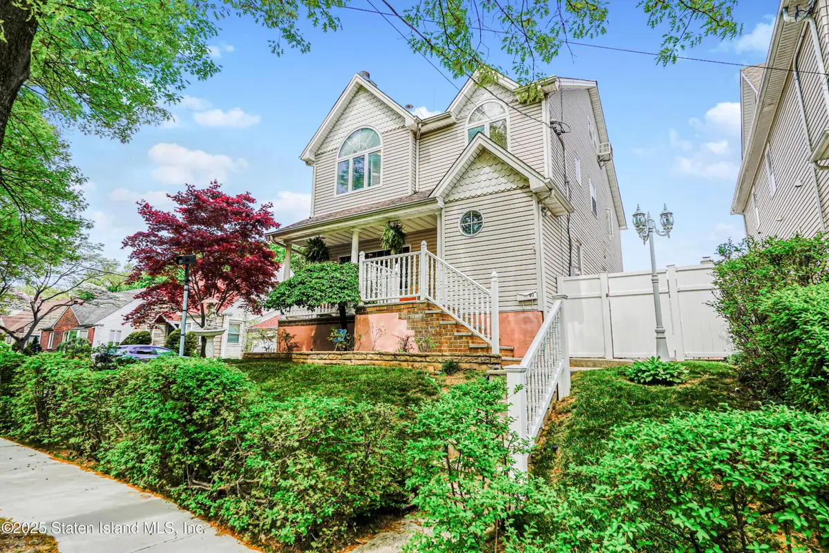 91 Allison Avenue, Staten Island, NY 10306 - Image #1