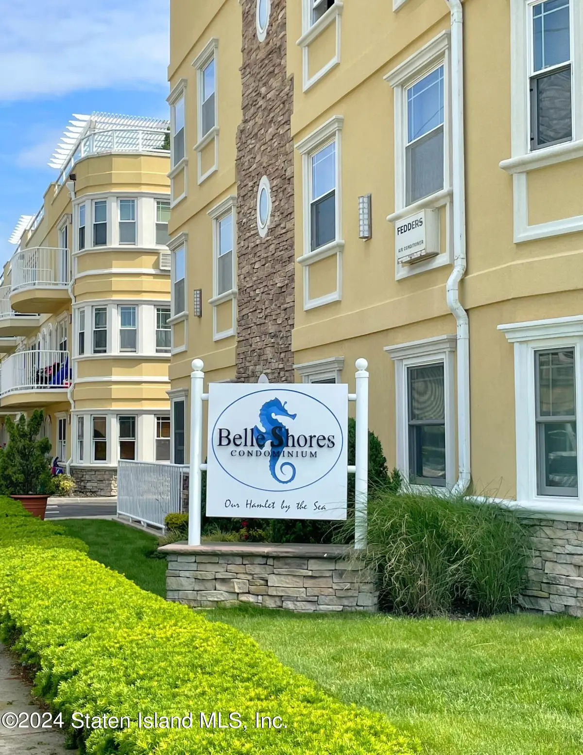 175 Beach 100th Street #8a, Queens, NY 11694 - Image #1