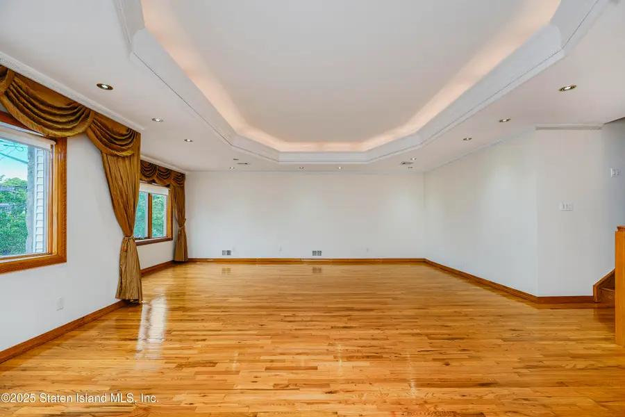 380 Gansevoort Boulevard, Staten Island, NY 10314 - Image #3