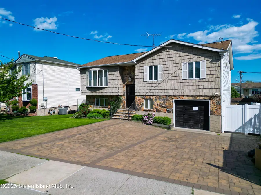 944 Woodrow Road, Staten Island, NY 10312 - Image #3
