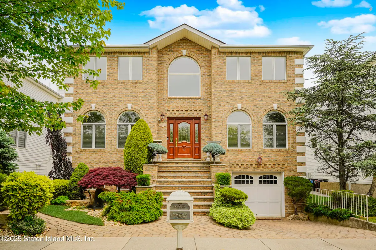 237 Swinnerton Street, Staten Island, NY 10307 - Image #1