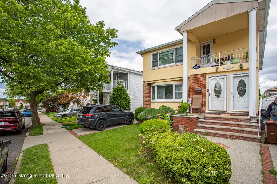 27 Bascom Place, Staten Island, NY 10314 - Image #3