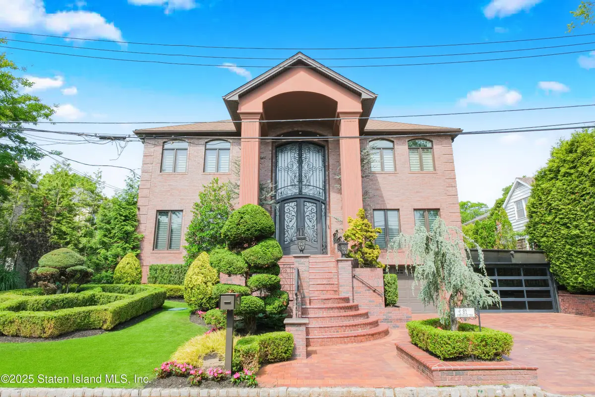 81 Copperleaf Terrace, Staten Island, NY 10304 - Image #1