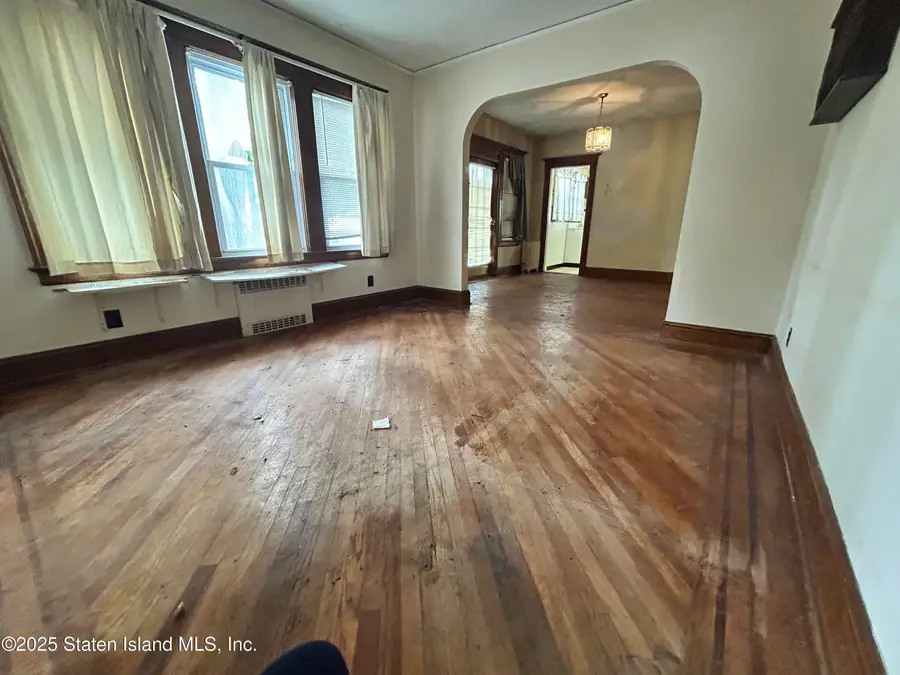 116 Bidwell Avenue, Staten Island, NY 10314 - Image #3