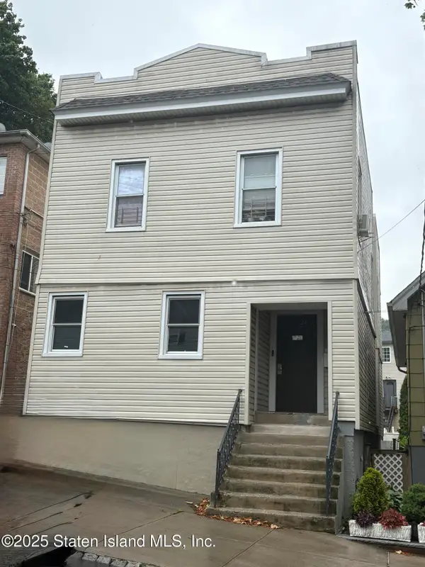 24 Webster Avenue, Staten Island, NY 10301
