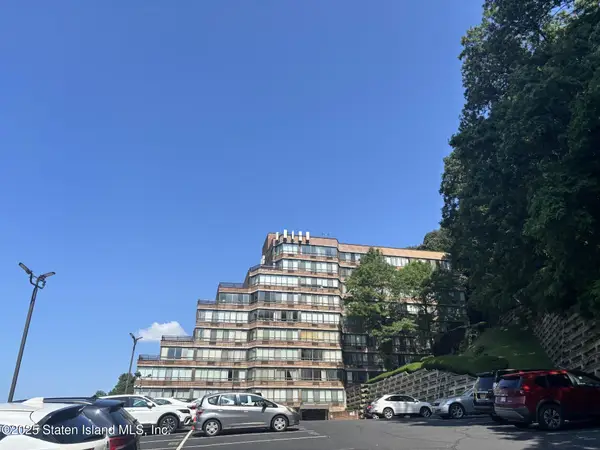 755 Narrows Road N #513, Staten Island, NY 10304