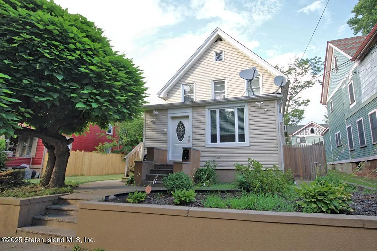 217-219 Fisher Avenue, Staten Island, NY 10307 - Image #1