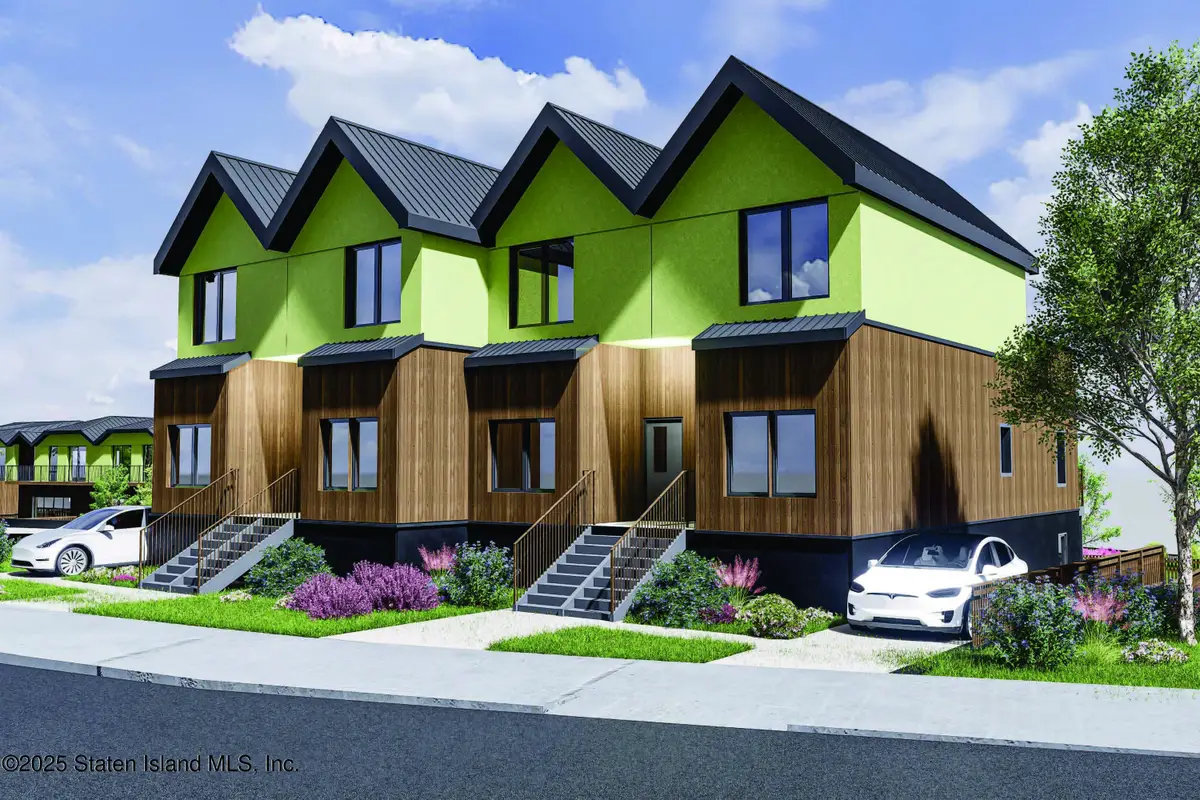 829 Rockland Avenue, Staten Island, NY 10314 - Image #1