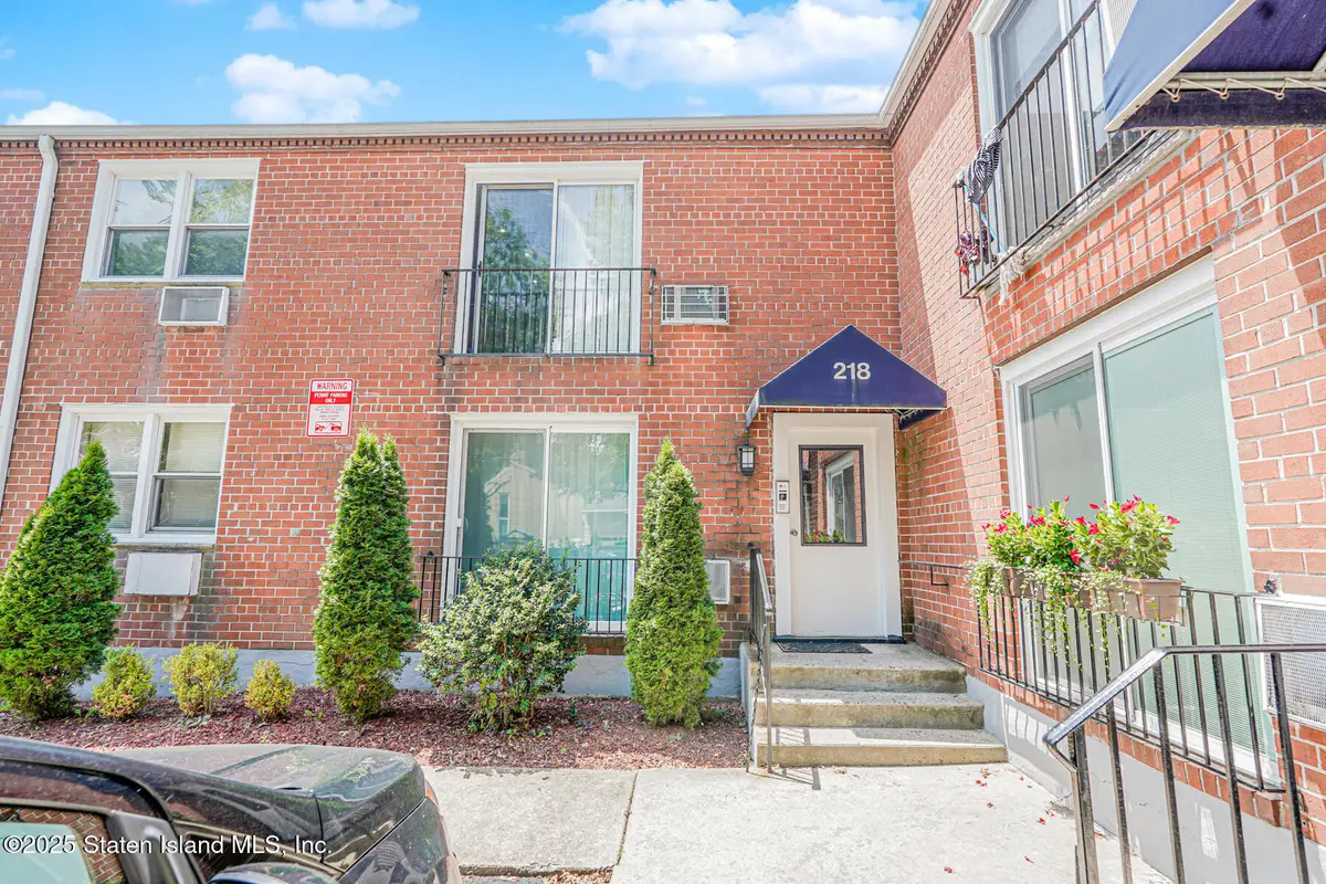 218 Naughton Avenue #C, Staten Island, NY 10305 - Image #1