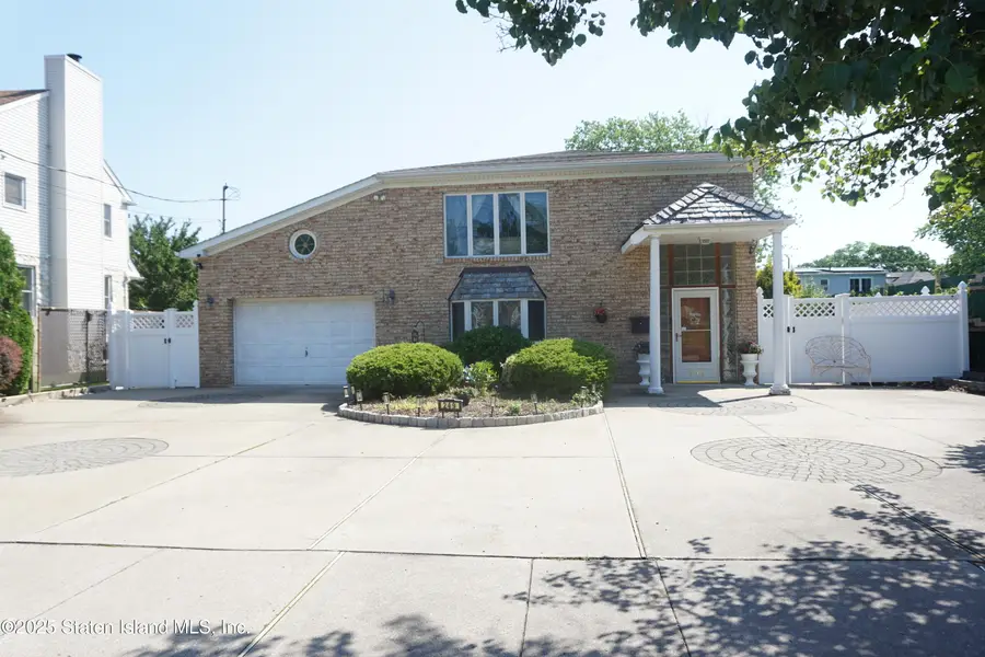 249 Ridgecrest Avenue, Staten Island, NY 10312 - Image #2