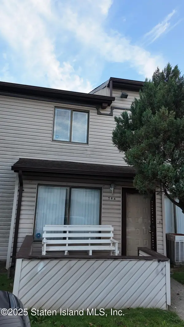 74 Wolkoff Lane #A, Staten Island, NY 10303