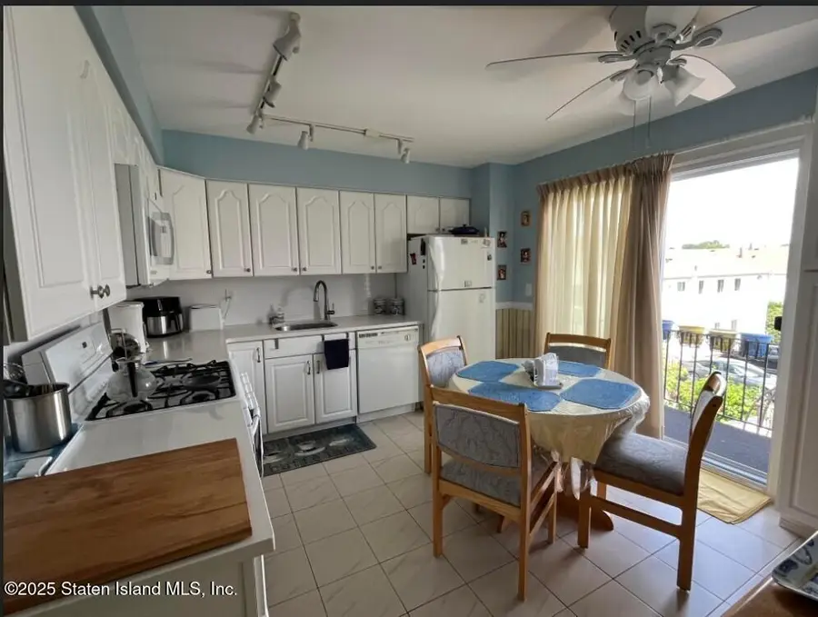 208 Rosedale Avenue, Staten Island, NY 10312 - Image #2