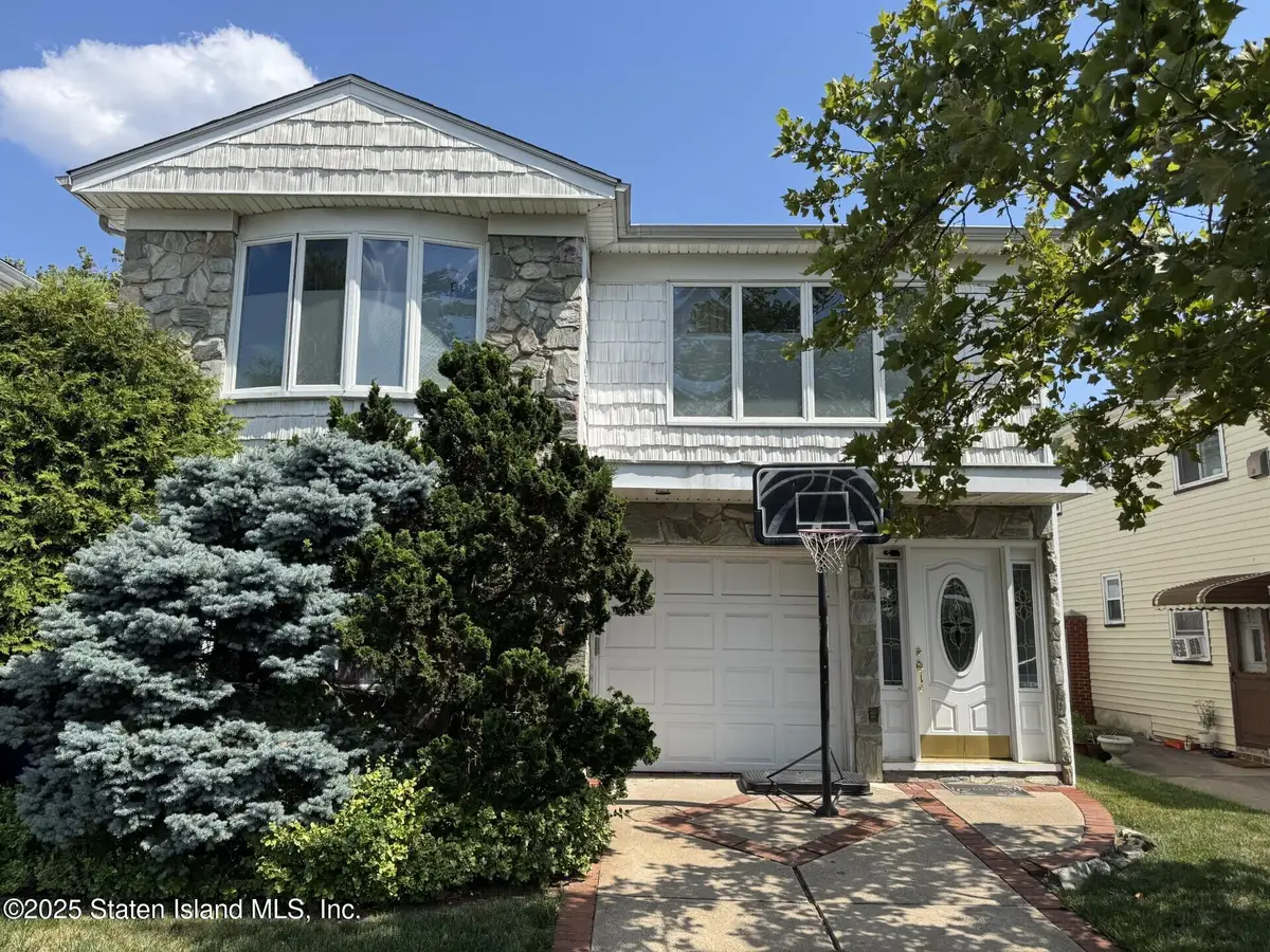 9 Radford Street, Staten Island, NY 10314 - Image #1