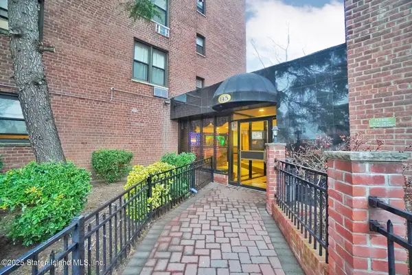 145 Lincoln Avenue #3x, Staten Island, NY 10306