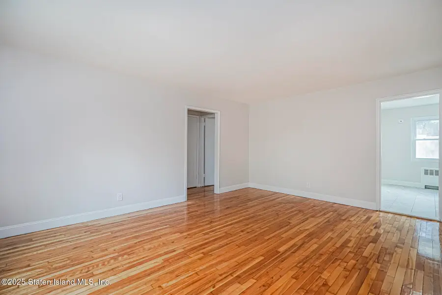 12 Stratford Ave #A, Staten Island, NY 10301 - Image #2