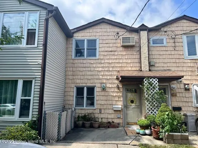 147 Robin Road, Staten Island, NY 10305 - Image #1