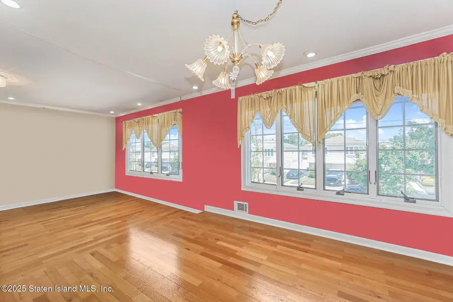 87 Amsterdam Avenue, Staten Island, NY 10314 - Image #3