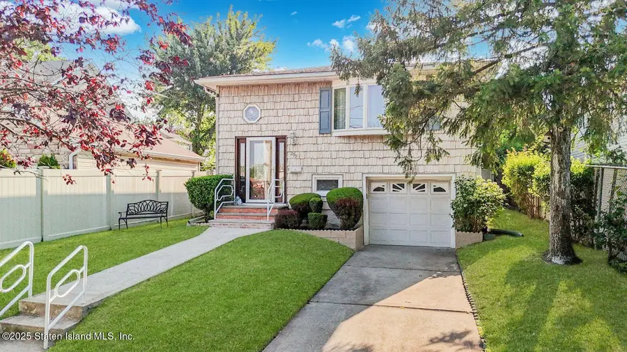 299 Foster Road, Staten Island, NY 10309 - Image #2