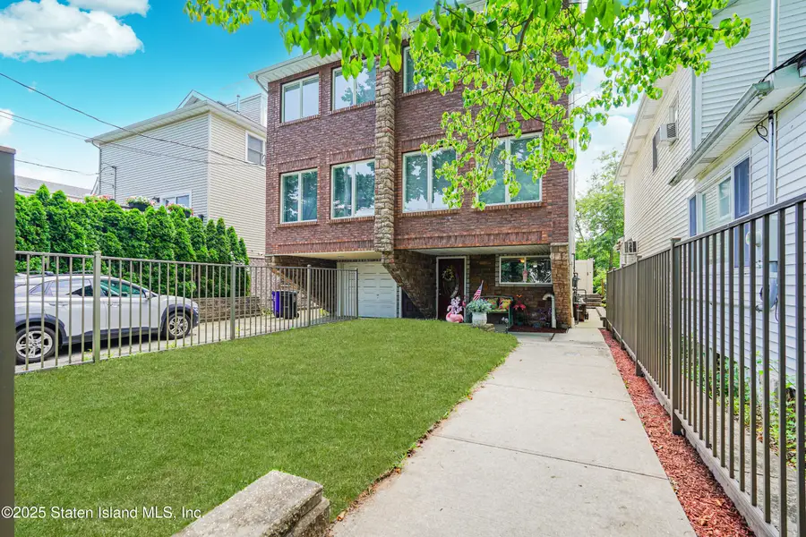 188 Graham Boulevard #B, Staten Island, NY 10305 - Image #2