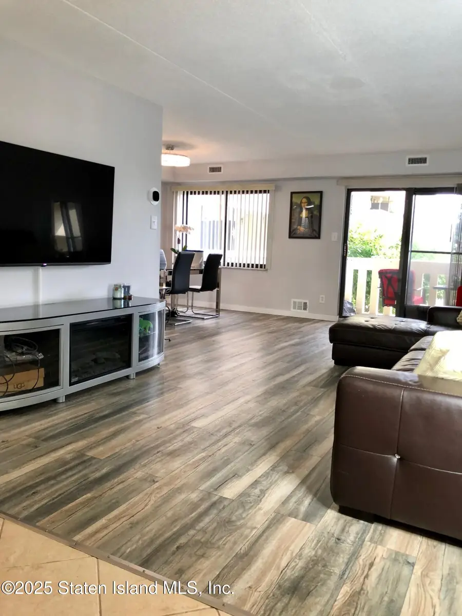 11 Windham Loop #2dd, Staten Island, NY 10314 - Image #3