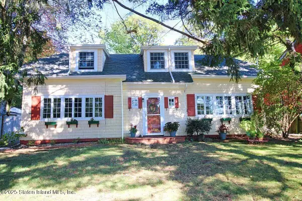 443 Edinboro Road, Staten Island, NY 10306