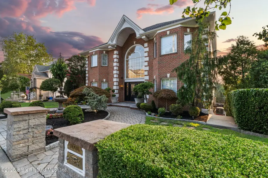 28 Hallister Street, Staten Island, NY 10309 - Image #3