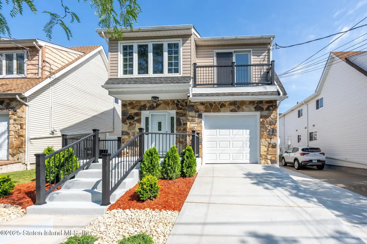 839 Sinclair Avenue, Staten Island, NY 10309 - Image #1