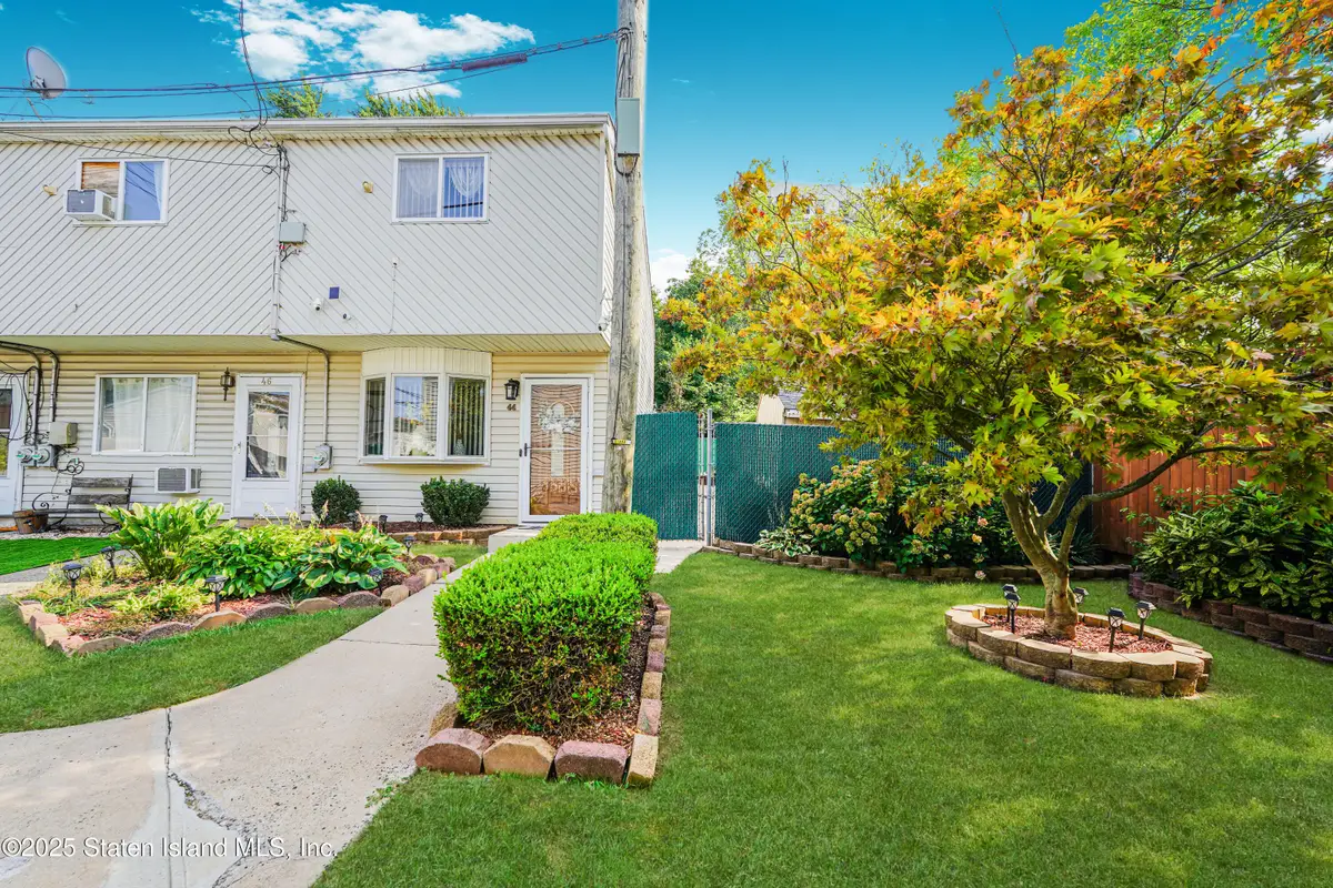 44 Betty Court, Staten Island, NY 10303 - Image #1