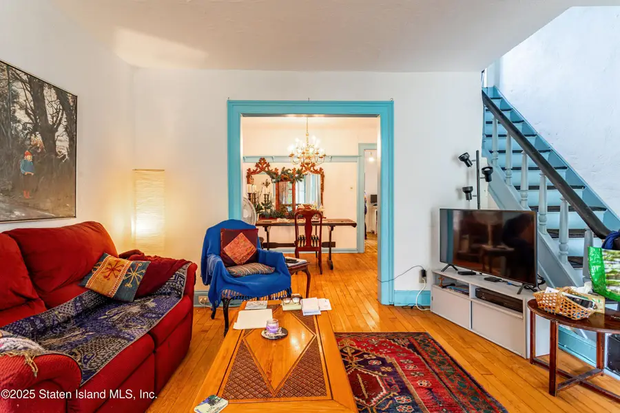 31 Crescent Avenue, Staten Island, NY 10301 - Image #3